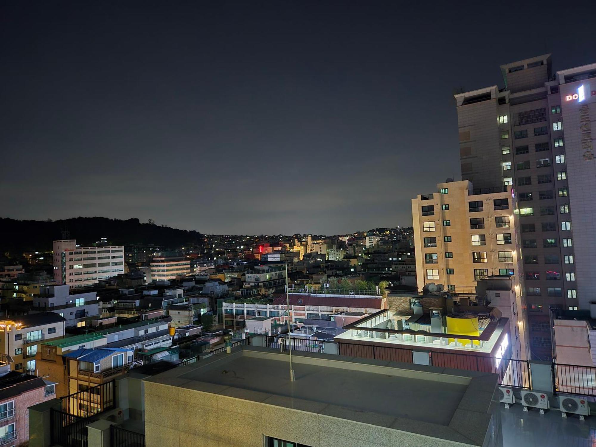 Gamseong House #Gimpo Airport 10 Min #Hwagok Station #Netflix #Beamprojet #Niceview Сеул Экстерьер фото